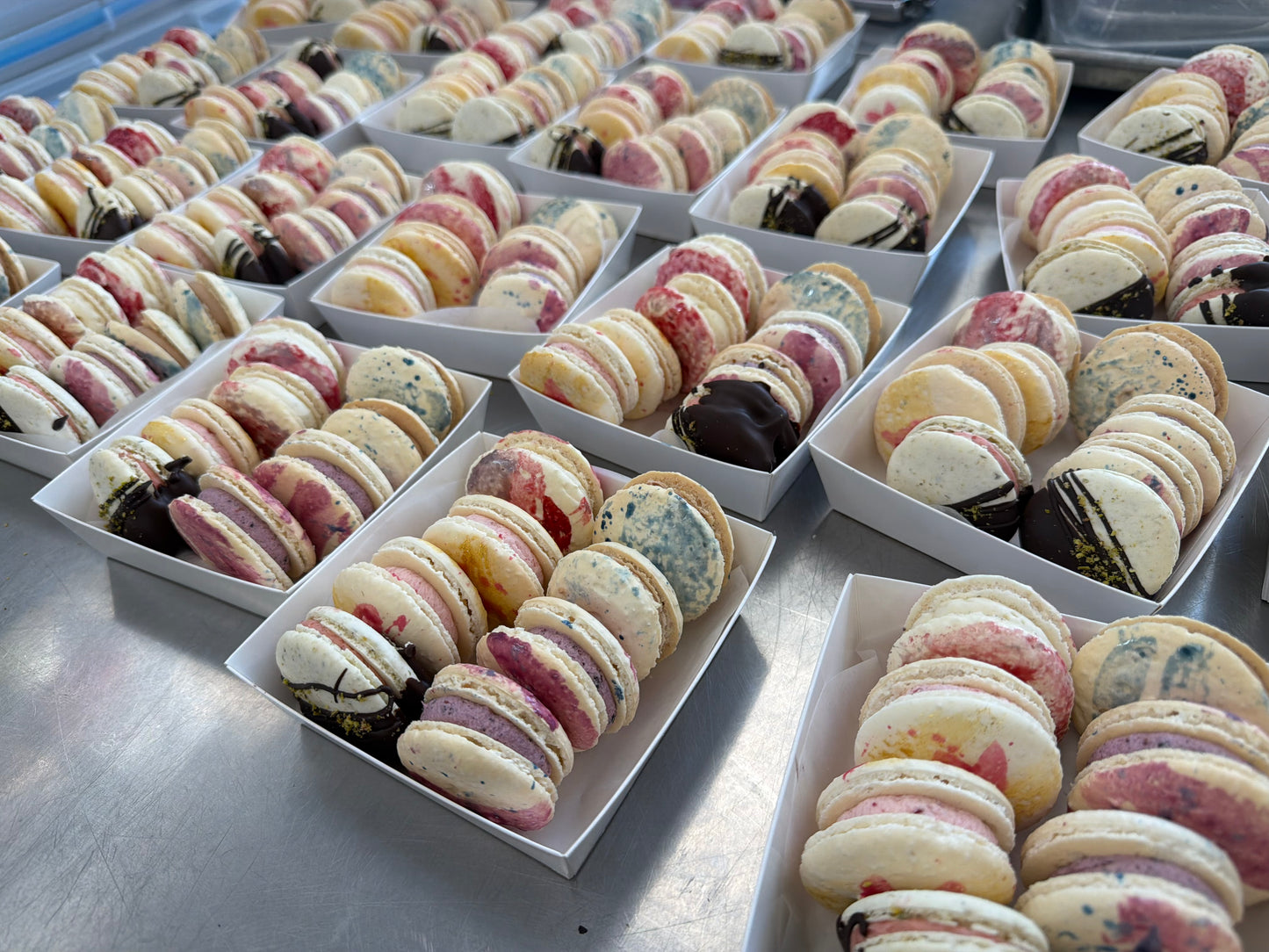 Assorted French Macarons (8)