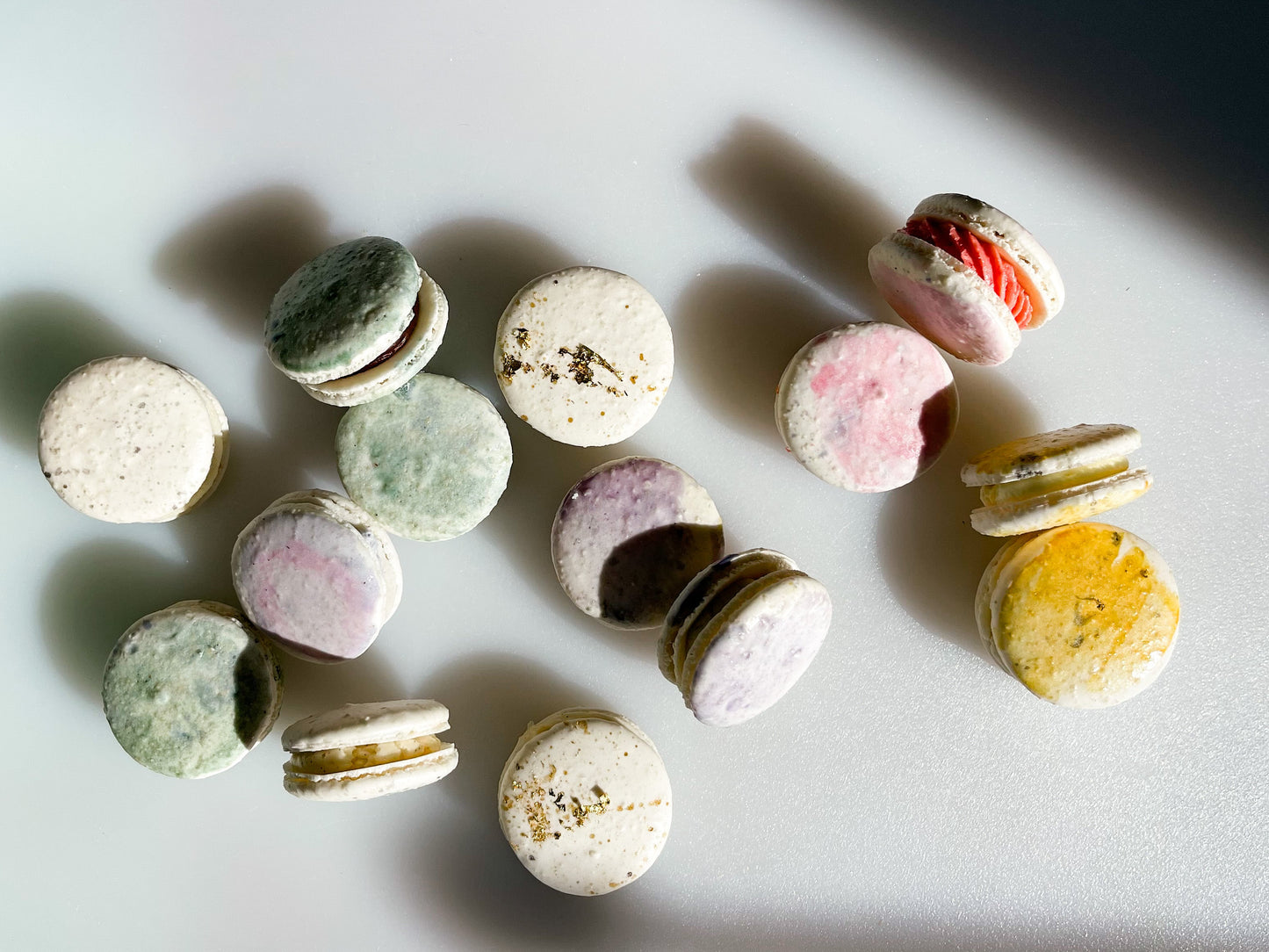 Assorted French Macarons (8)